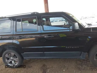 2017 Jeep Patriot Sport with VIN 1C4NJPBA3HD166731, listed as a IAAI auction lot 41899978 with 85,986 mi miles and . Bid and sale history available at DreamBid. Image 13.