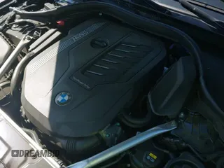 2021 BMW 5 Series 540i z VIN WBA53BJ04MWX00840, wystawiony jako IAAI lot #42056206 z przebiegiem 33 486 mil mil oraz . Historia ofert i sprzedaży dostępna na DreamBid. Obrazek 19.