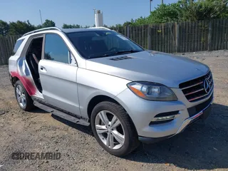 2015 Mercedes-Benz M 350 with VIN 4JGDA5HB3FA463542, listed as a IAAI auction lot 42583980 with 120,426 mi miles and . Bid and sale history available at DreamBid. Image 1.