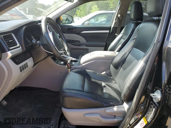 2018 Toyota Highlander LE with VIN 5TDBZRFH1JS906155, listed as a Copart auction lot 65517405 with 118,413 mi miles and Clean title. Bid and sale history available at DreamBid. Image 7.