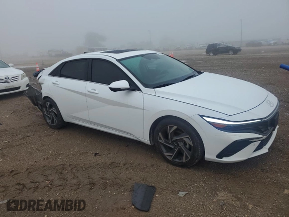 2024 Hyundai Elantra Limited z VIN KMHLP4DG0RU817543, wystawiony jako Copart lot #54535815 z przebiegiem 15 391 mil mil oraz Szkoda całkowita • Salvage title. Historia ofert i sprzedaży dostępna na DreamBid. Obrazek 4.