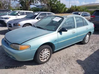 1998 Ford Escort LX with VIN 1FALP13P9WW103307, listed as a IAAI auction lot 40681877 with 1 mi miles. Bid and sale history available at carsss.com. Image 2.