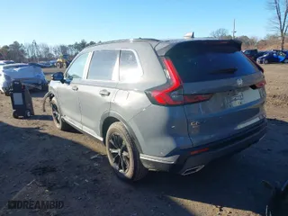 2025 Honda CR-V Hybrid Sport-L with VIN 7FARS6H83SE010254, listed as a IAAI auction lot 41631267 with 1,019 mi miles. Bid and sale history available at carsss.com. Image 3.