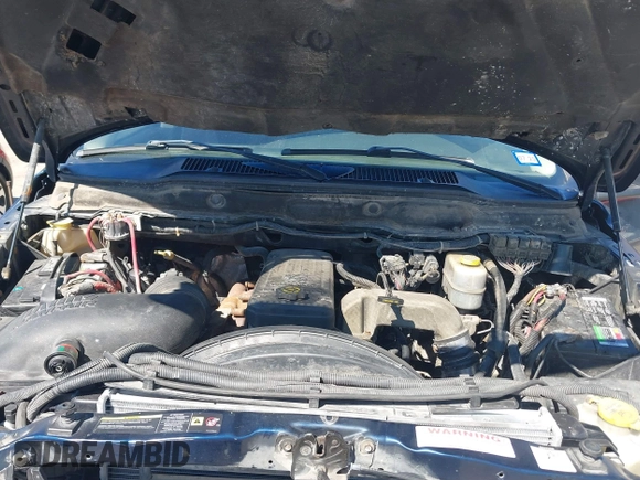 2005 Dodge 3500 SLT z VIN 3D7LS38CX5G847351, wystawiony jako IAAI lot #41649246 z przebiegiem 260 590 mil mil oraz . Historia ofert i sprzedaży dostępna na DreamBid. Obrazek 10.