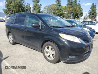 2013 Toyota Sienna LE AAS with VIN 5TDKK3DCXDS337125, listed as a Copart auction lot 51700215 with 235,782 mi miles and Clean Title. Bid and sale history available at carsss.com. Image 4.