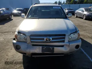 2006 Toyota Highlander z VIN JTEEW21A560013855, wystawiony jako Copart lot #88144905 z przebiegiem 154 983 mil mil oraz Szkoda całkowita • Salvage title. Historia ofert i sprzedaży dostępna na DreamBid. Obrazek 5.
