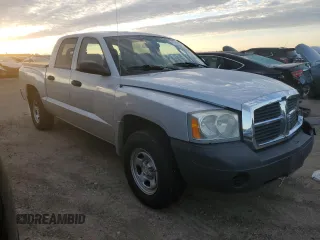 2005 Dodge Dakota ST with VIN 1D7HE28K05S329305, listed as a Copart auction lot 42756455 with 101,545 mi miles and Salvage Title. Bid and sale history available at DreamBid. Image 4.