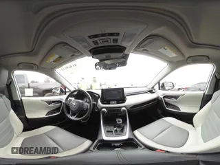 2019 Toyota RAV4 XLE Premium with VIN JTMA1RFV9KD513395, listed as a IAAI auction lot 41469143 with 28,406 mi miles. Bid and sale history available at carsss.com. Image 24.
