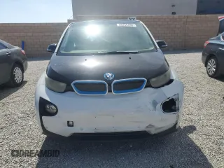 2017 BMW i3 with VIN WBY1Z8C30HV891273, listed as a Copart auction lot 58268495 with 136,735 mi miles and Salvage title. Bid and sale history available at DreamBid. Image 5.