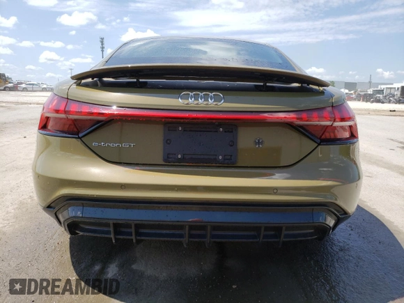 2022 Audi e-tron GT Prestige z VIN WAUDJBFW7N7009179, wystawiony jako Copart lot #53146264 z przebiegiem 17 798 mil mil oraz . Historia ofert i sprzedaży dostępna na DreamBid. Obrazek 6.