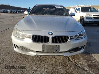 2015 BMW 3 Series 320i xDrive with VIN WBA3C3C54FP663016, listed as a Copart auction lot 50372405 with 211,967 mi miles and Clean Title. Bid and sale history available at carsss.com. Image 5.