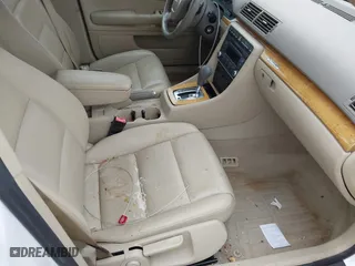 2008 Audi A4 2.0T with VIN WAUDF78E58A046158, listed as a IAAI auction lot 41510500 with 103,664 mi miles. Bid and sale history available at carsss.com. Image 5.