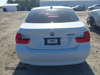 2007 BMW 3 Series 328i with VIN WBAVA33567KX73725, listed as a IAAI auction lot 41985667 with 113,491 mi miles. Bid and sale history available at carsss.com. Image 16.