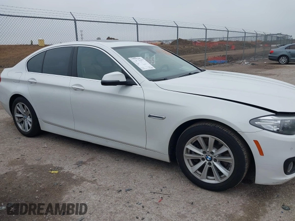 2015 BMW 5 Series 528i with VIN WBA5A5C59FD525158, listed as a IAAI auction lot 41698100 with 155,822 mi miles. Bid and sale history available at carsss.com. Image 13.