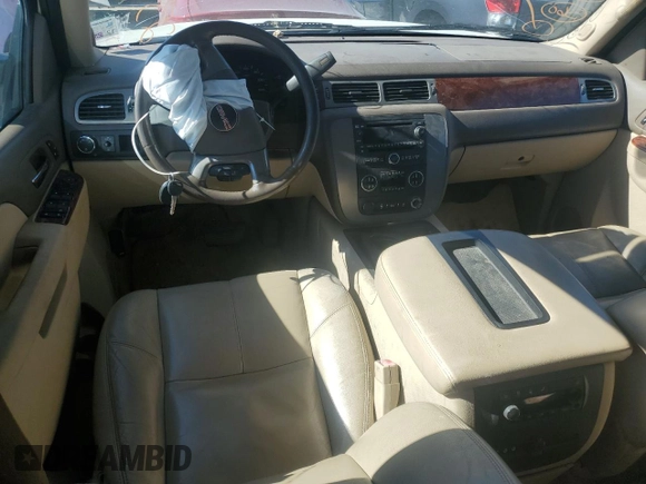 2013 GMC Yukon SLT with VIN 1GKS1CE05DR259086, listed as a Copart auction lot 42103305 with 130,079 mi miles and Salvage Title. Bid and sale history available at carsss.com. Image 8.