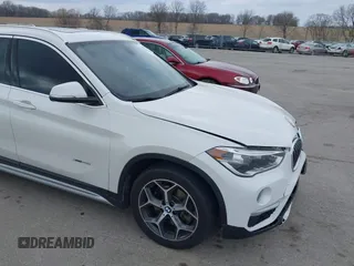 2016 BMW X1 xDrive28i with VIN WBXHT3C35GP886144, listed as a IAAI auction lot 41954742 with 89,268 mi miles. Bid and sale history available at carsss.com. Image 20.