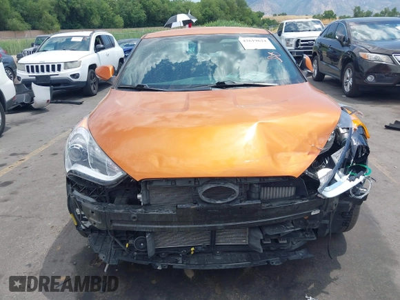 2016 Hyundai Veloster Turbo z VIN KMHTC6AE8GU302247, wystawiony jako IAAI lot #42619624 z przebiegiem 35 112 mil mil oraz . Historia ofert i sprzedaży dostępna na DreamBid. Obrazek 12.
