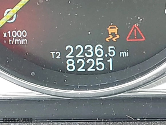 2016 Volvo XC60 T5 Drive-E Premier with VIN YV440MDK5G2796227, listed as a IAAI auction lot 41630864 with 82,251 mi miles. Bid and sale history available at carsss.com. Image 16.