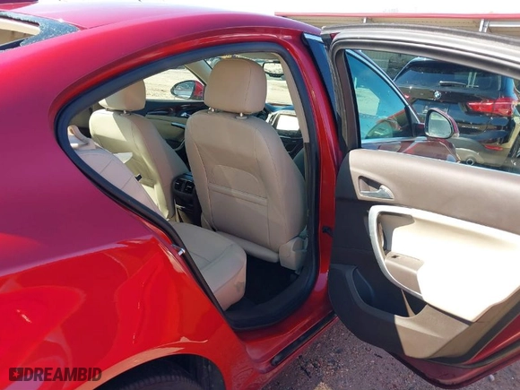 2015 Buick Regal with VIN 2G4GK5EX0F9183745, listed as a IAAI auction lot 41653498 with 104,886 mi miles. Bid and sale history available at carsss.com. Image 8.