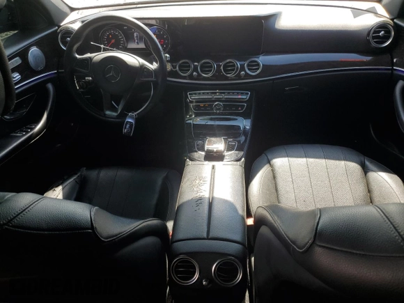 2017 Mercedes-Benz E 300 Luxury with VIN WDDZF4KB9HA059121, listed as a Copart auction lot 57799615 with 167,124 mi miles and Clean title. Bid and sale history available at DreamBid. Image 8.