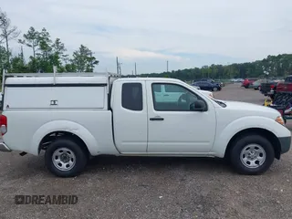 2015 Nissan Frontier SV with VIN 1N6BD0CT5FN715223, listed as a IAAI auction lot 42689996 with 166,446 mi miles and . Bid and sale history available at DreamBid. Image 13.