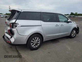 2020 Kia Sedona LX with VIN KNDMB5C18L6596327, listed as a Copart auction lot 59417774 with 39,078 mi miles and Salvage Title. Bid and sale history available at carsss.com. Image 3.
