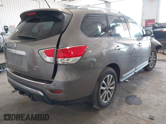 2014 Nissan Pathfinder SV with VIN 5N1AR2MM8EC677978, listed as a IAAI auction lot 42226299 with 159,939 mi miles and . Bid and sale history available at DreamBid. Image 4.
