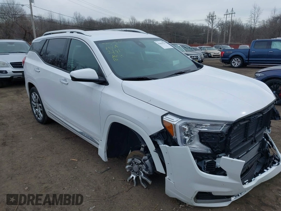 2024 GMC Terrain Denali with VIN 3GKALXEGXRL147554, listed as a IAAI auction lot 41619567 with 7,235 mi miles. Bid and sale history available at carsss.com. Image 17.