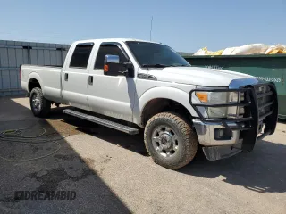 2015 Ford F-350 Platinum with VIN 1FT7W3B65FEB44882, listed as a Copart auction lot 52572825 with 307,996 mi miles and Clean Title. Bid and sale history available at DreamBid. Image 4.