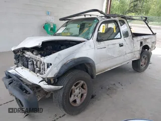 2001 Toyota Tacoma z VIN 5TEWN72N11Z733480, wystawiony jako IAAI lot #42244484 z przebiegiem 323 454 mil mil oraz . Historia ofert i sprzedaży dostępna na DreamBid. Obrazek 18.