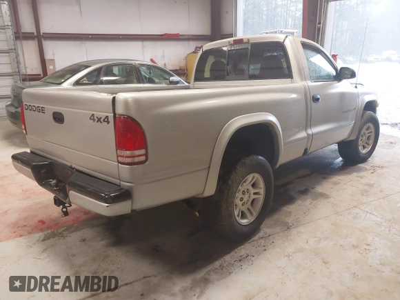 2001 Dodge Dakota with VIN 1B7GG26X21S118759, listed as a IAAI auction lot 41943297 with 156,372 mi miles and . Bid and sale history available at carsss.com. Image 4.