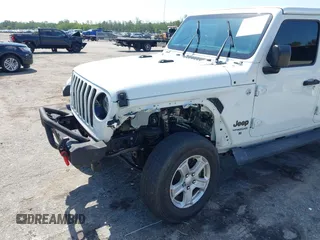 2020 Jeep Wrangler Unlimited Sahara с VIN 1C4HJXEN1LW104950, выставлен на аукционе IAAI как лот 42278650 с пробегом 40 638 миль миль и . История ставок и продаж доступна на DreamBid. Изображение 6.