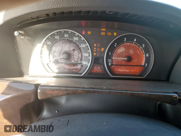 2002 BMW 7 Series 745i with VIN WBAGL63472DP60376, listed as a Copart auction lot 65286175 with 174,628 mi miles and Clean title. Bid and sale history available at DreamBid. Image 9.