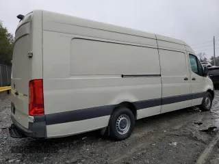 2021 Mercedes-Benz Sprinter with VIN W1Y4EDHY9MT066910, listed as a Copart auction lot 43480915 with 53,109 mi miles and Clean Title. Bid and sale history available at DreamBid. Image 3.