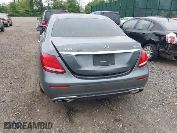 2019 Mercedes-Benz E 300 z VIN WDDZF4KB9KA575468, wystawiony jako IAAI lot #42366391 z przebiegiem Nie podano mil oraz . Historia ofert i sprzedaży dostępna na DreamBid. Obrazek 6.