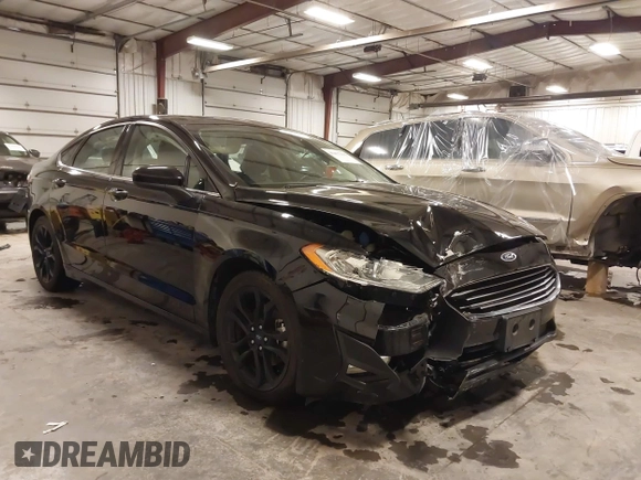 2019 Ford Fusion SE with VIN 3FA6P0HD5KR284103, listed as a IAAI auction lot 41477133 with 90,722 mi miles and . Bid and sale history available at carsss.com. Image 1.