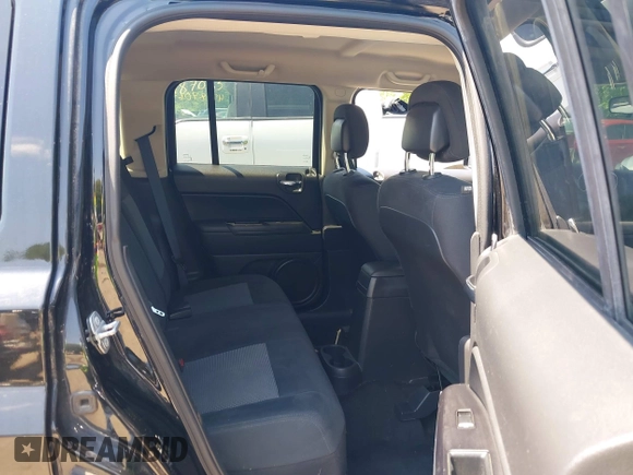2015 Jeep Patriot High Altitude with VIN 1C4NJRFB1FD207191, listed as a IAAI auction lot 42199387 with 134,354 mi miles and . Bid and sale history available at DreamBid. Image 8.