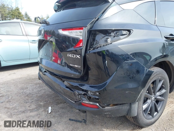 2019 Acura RDX w/Technology Pkg with VIN 5J8TC2H57KL008535, listed as a IAAI auction lot 41940688 with 36,021 mi miles. Bid and sale history available at carsss.com. Image 18.