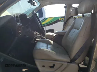 2007 GMC Envoy SLE z VIN 1GKDT13S272138881, wystawiony jako Copart lot #56105115 z przebiegiem Nie podano mil oraz Szkoda całkowita • Salvage title. Historia ofert i sprzedaży dostępna na DreamBid. Obrazek 7.