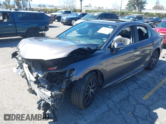 2021 Toyota Camry SE Nightshade with VIN 4T1T11AK4MU568827, listed as a IAAI auction lot 41640231 with 59,905 mi miles and . Bid and sale history available at DreamBid. Image 18.