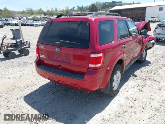 2011 Ford Escape XLT z VIN 1FMCU9D79BKB50978, wystawiony jako IAAI lot #42065969 z przebiegiem 156 619 mil mil oraz . Historia ofert i sprzedaży dostępna na DreamBid. Obrazek 4.