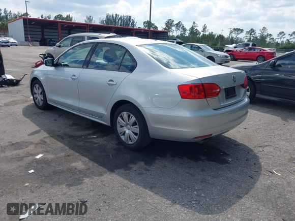 2012 Volkswagen Jetta SE с VIN 3VWDP7AJ5CM309846, выставлен на аукционе IAAI как лот 41795013 с пробегом 104 549 миль миль и . История ставок и продаж доступна на DreamBid. Изображение 3.