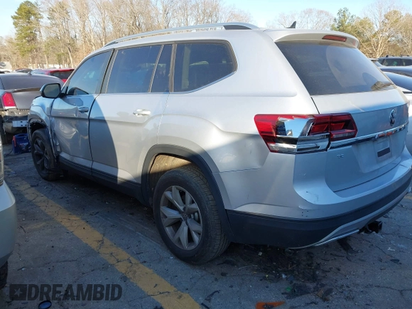 2018 Volkswagen Atlas SE with VIN 1V2CP2CA6JC595850, listed as a IAAI auction lot 41344485 with 86,469 mi miles and . Bid and sale history available at DreamBid. Image 3.