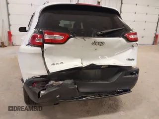 2017 Jeep Cherokee Latitude с VIN 1C4PJMCB2HW545464, выставлен на аукционе IAAI как лот 42043512 с пробегом 134 473 миль миль и . История ставок и продаж доступна на DreamBid. Изображение 6.