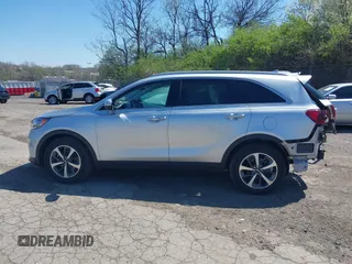 2019 Kia Sorento EX V6 with VIN 5XYPHDA52KG564867, listed as a IAAI auction lot 41991146 with 70,458 mi miles. Bid and sale history available at carsss.com. Image 15.