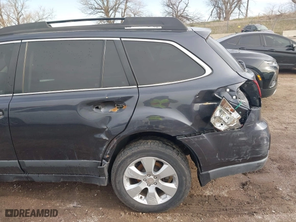 2011 Subaru Outback 2.5i Prem AWP with VIN 4S4BRCCC6B3357041, listed as a IAAI auction lot 41953331 with 227,722 mi miles. Bid and sale history available at carsss.com. Image 14.