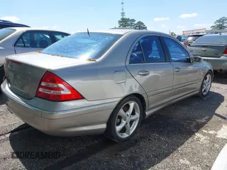 2006 Mercedes-Benz C 230 Sport with VIN WDBRF52H06E021589, listed as a IAAI auction lot 41994112 with 168,929 mi miles and . Bid and sale history available at carsss.com. Image 4.