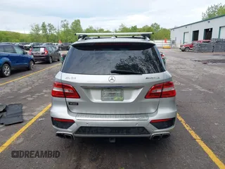 2012 Mercedes-Benz M 63 AMG z VIN 4JGDA7EBXCA053025, wystawiony jako IAAI lot #42302695 z przebiegiem 119 415 mil mil oraz . Historia ofert i sprzedaży dostępna na DreamBid. Obrazek 17.