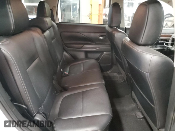 2015 Mitsubishi Outlander GT z VIN JA4JZ4AXXFZ013771, wystawiony jako Copart lot #60136855 z przebiegiem 175 489 mil mil oraz Szkoda całkowita • Salvage title. Historia ofert i sprzedaży dostępna na DreamBid. Obrazek 11.