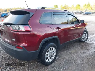 2021 Jeep Cherokee Latitude with VIN 1C4PJLCB5MD192315, listed as a IAAI auction lot 38200931 with 1 mi miles. Bid and sale history available at carsss.com. Image 4.